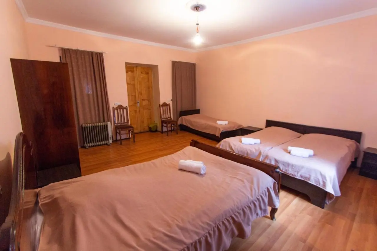 Eka&Nino GuestHouse