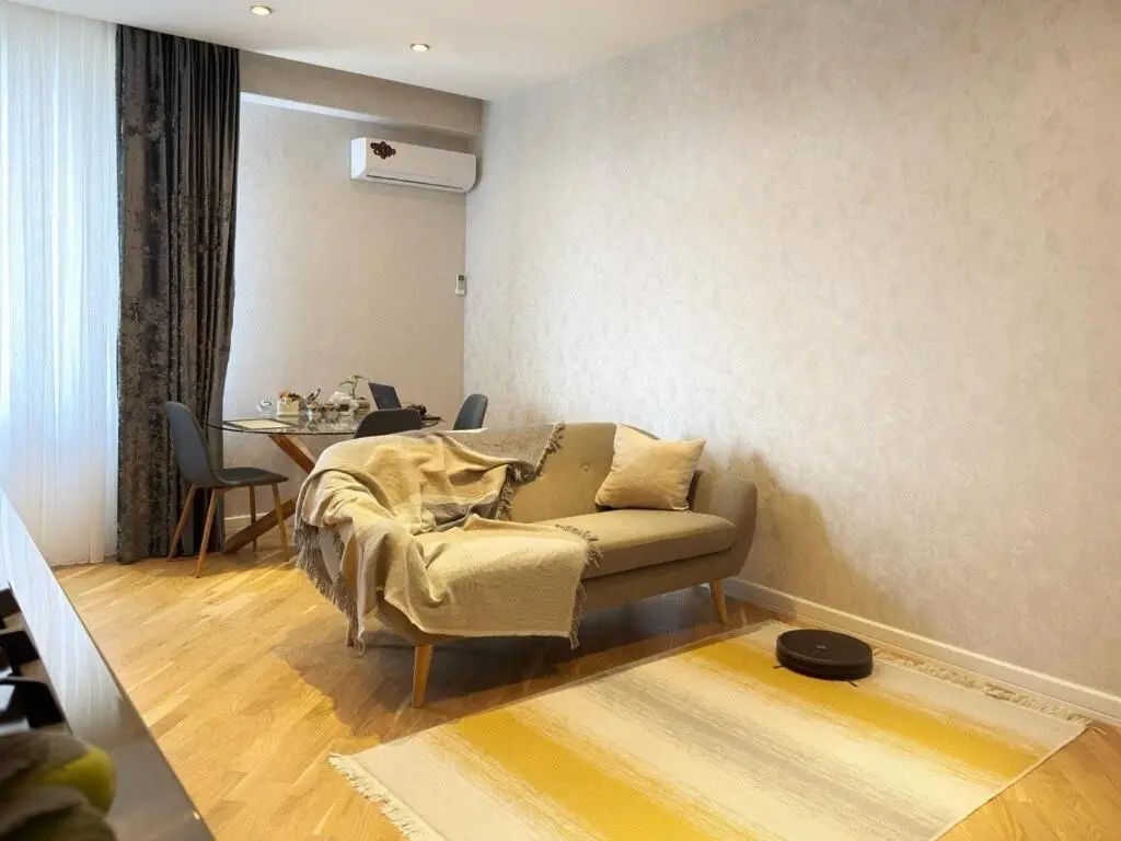 City Style & Timeless Comfort in Baku! Avant-17