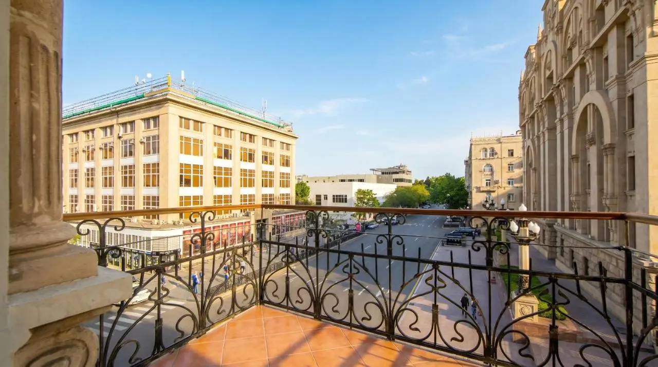 Passage Hotel & Apartments