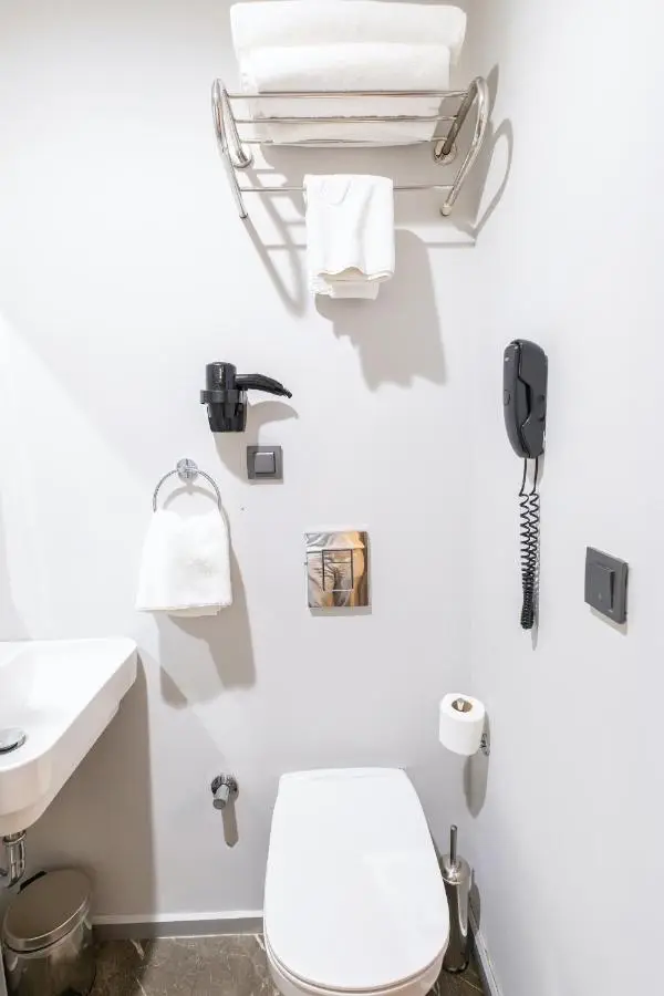Discovery Hotel