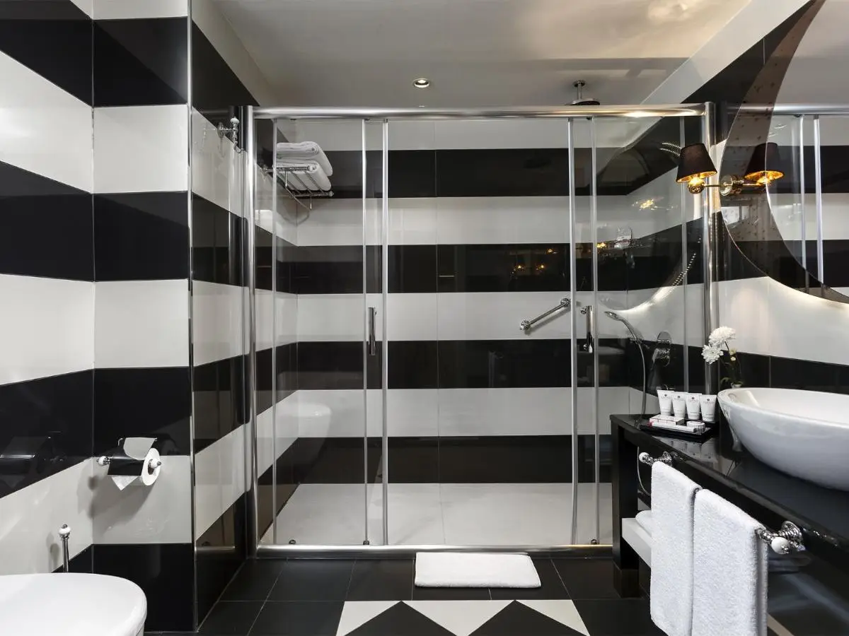 Ramada Hotel & Suites Sisli