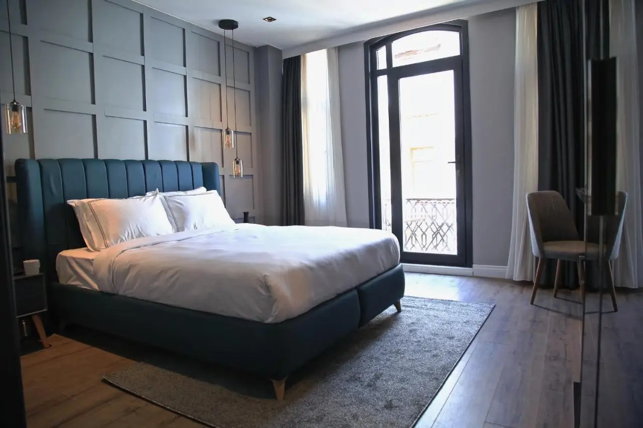 HOTEL BRONTE