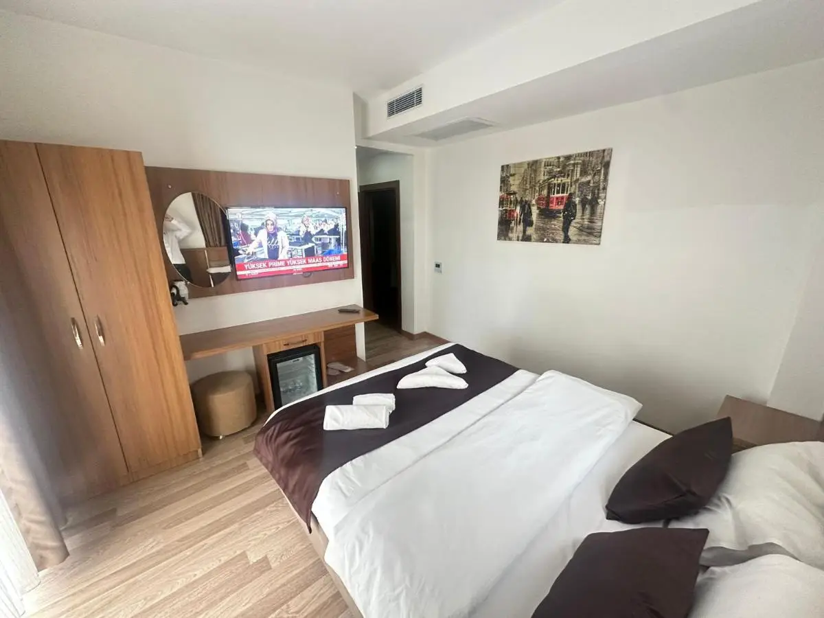 Hotel La SERA