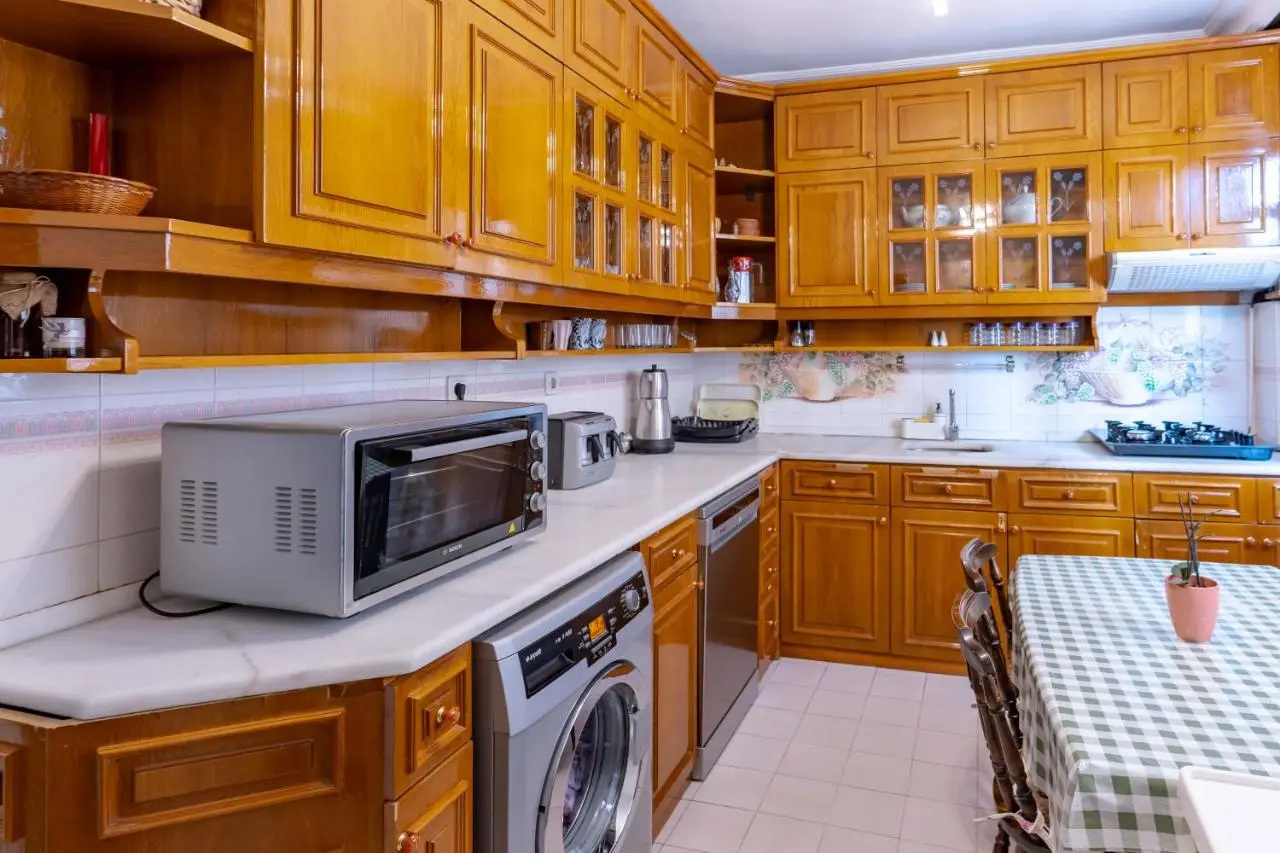 Kaplan Cosy Flat - All air conditioned & Heated 3 Bedrooms in the City