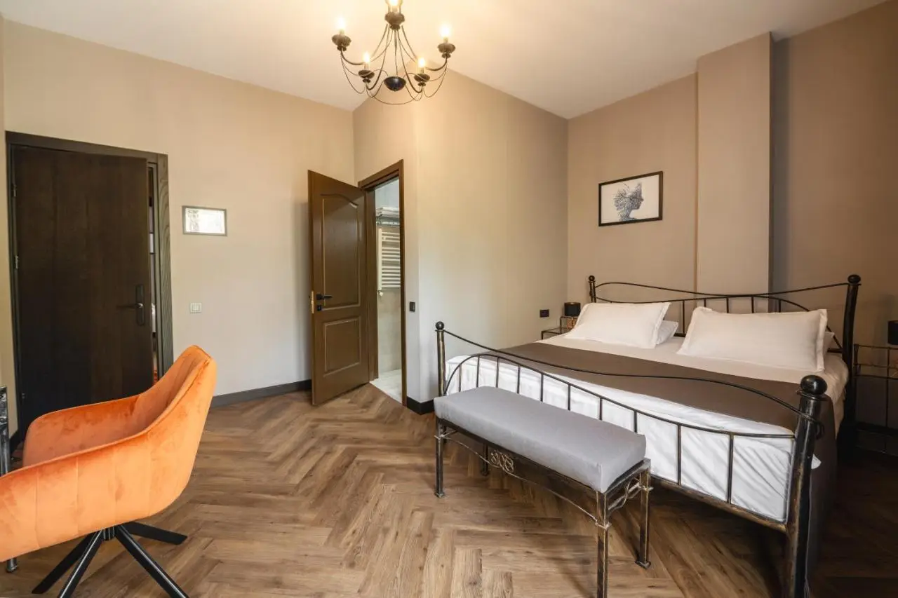 Golden Boutique Hotel