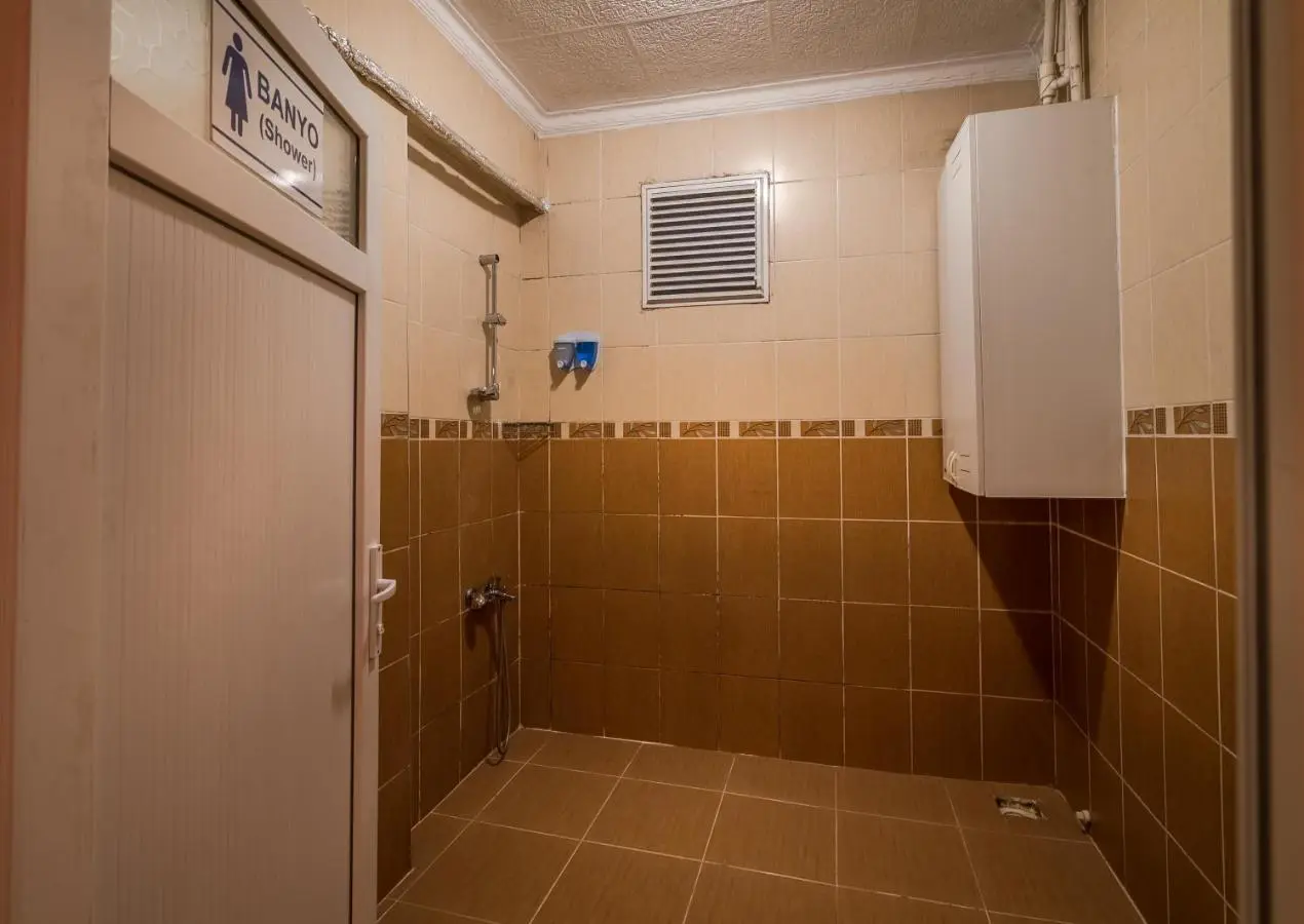 Erenler HoTeL & HosTeL