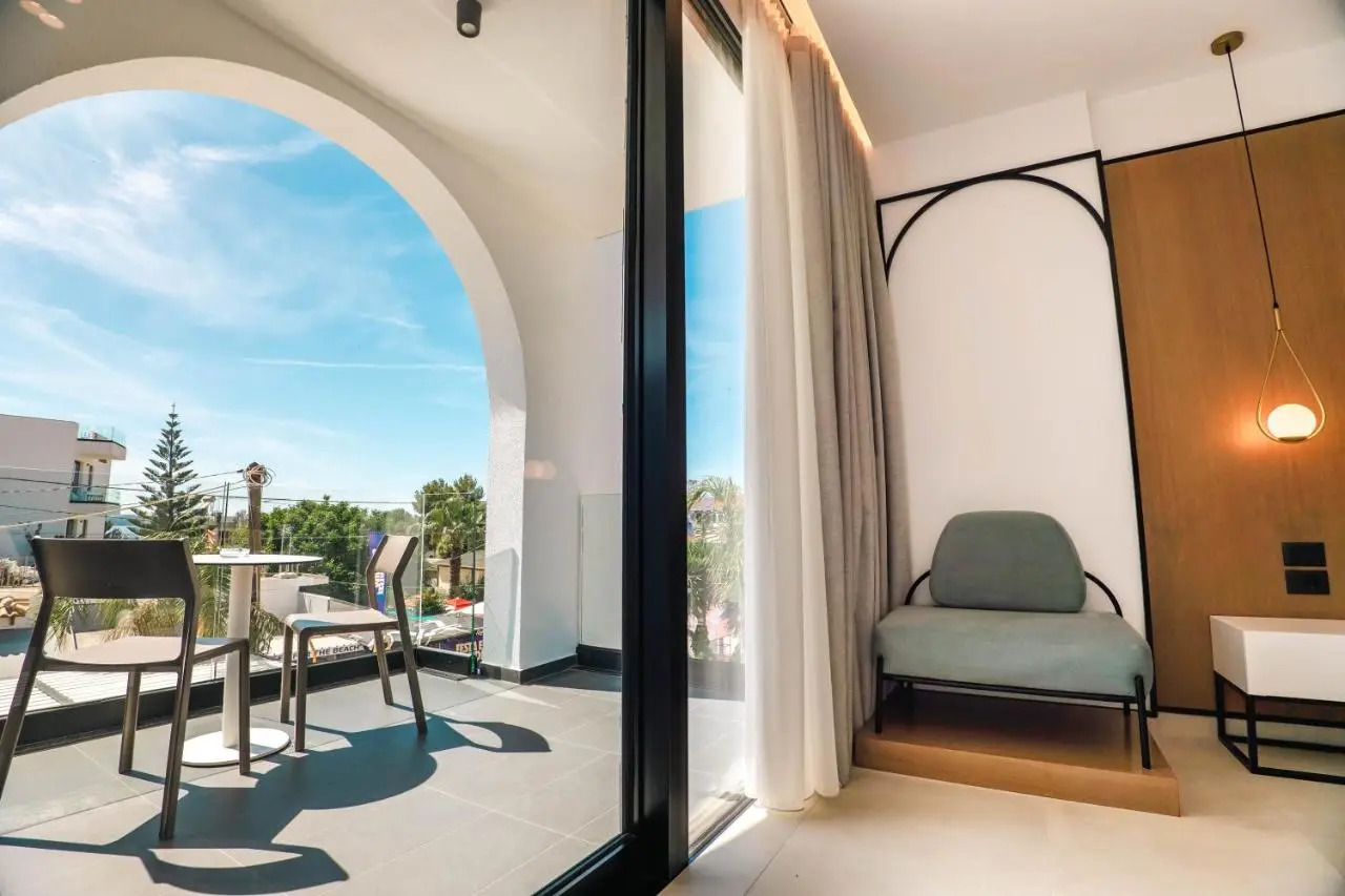 Colosseum Hotel