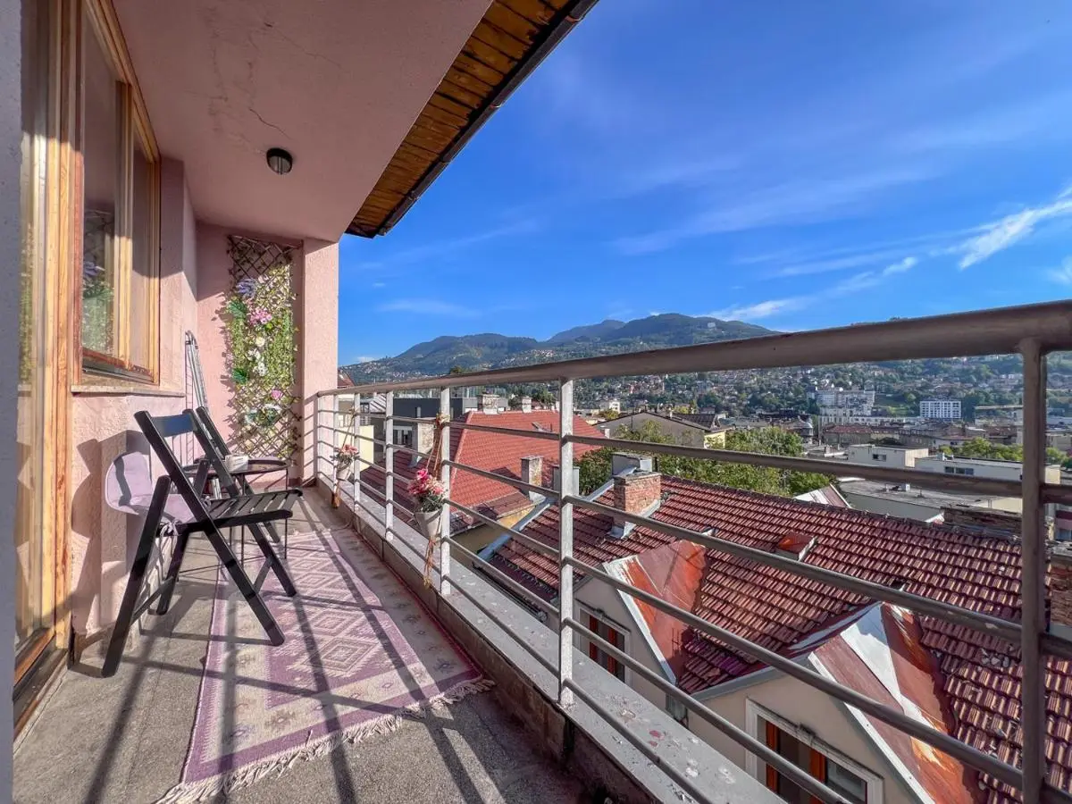Awesome Panorama Penthouse - free Parking and balcony