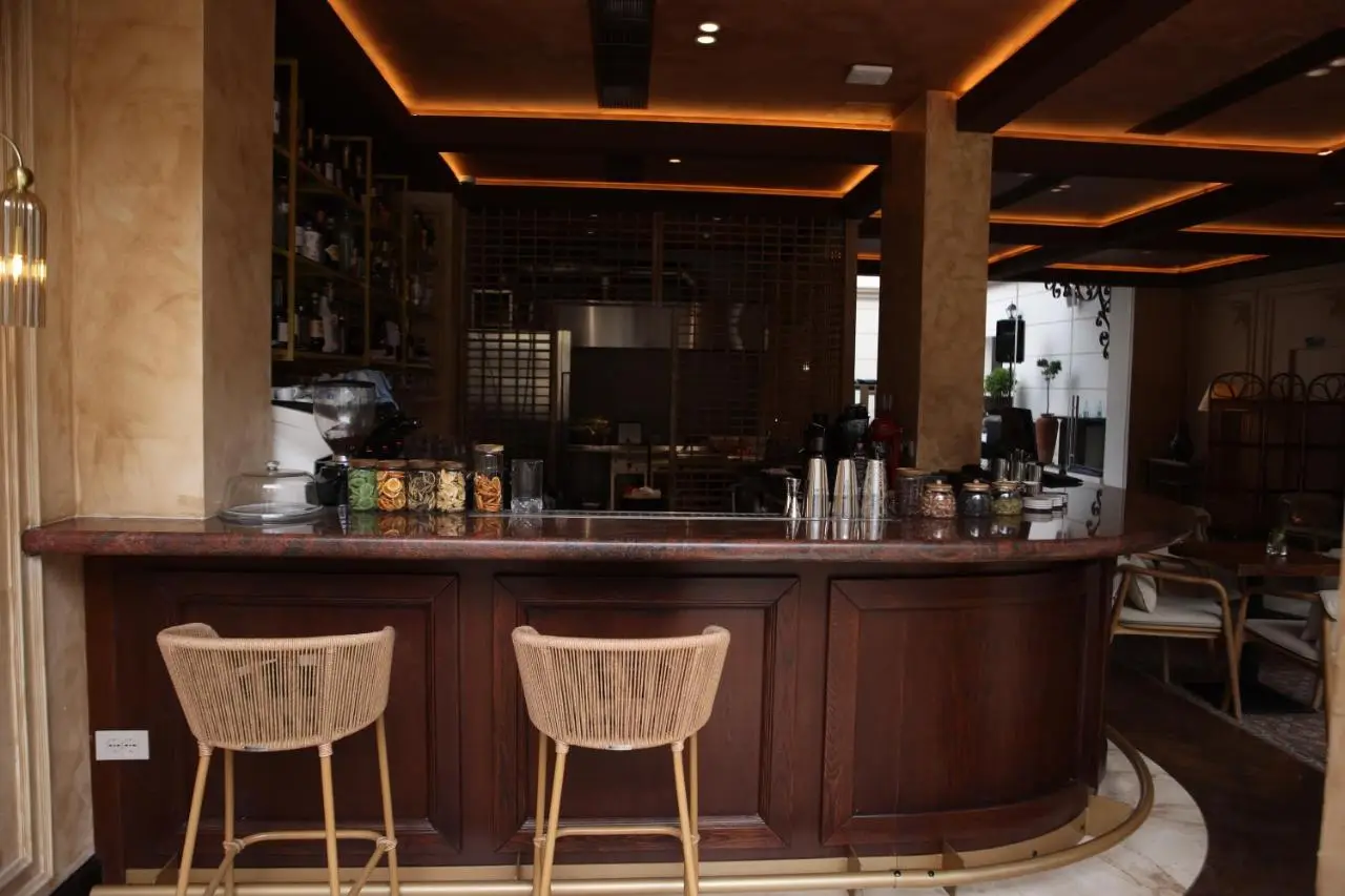 Vatër Hotel
