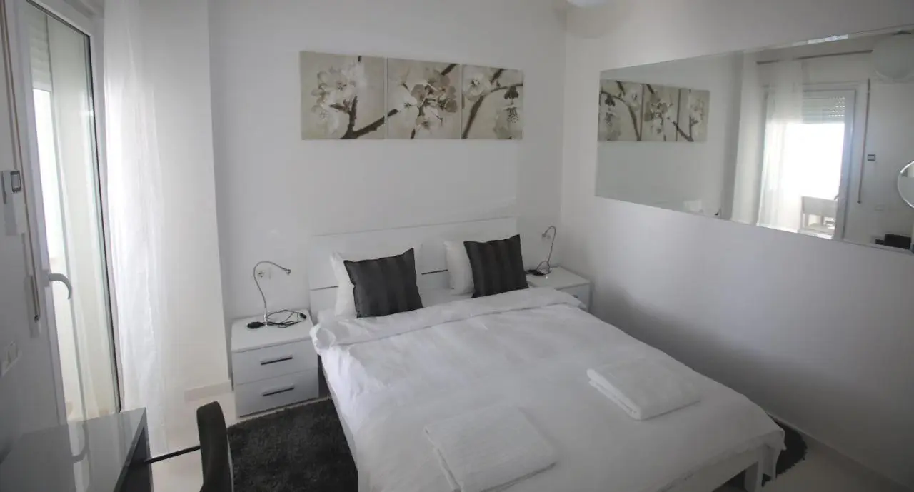 White Residence Luxury Apartments