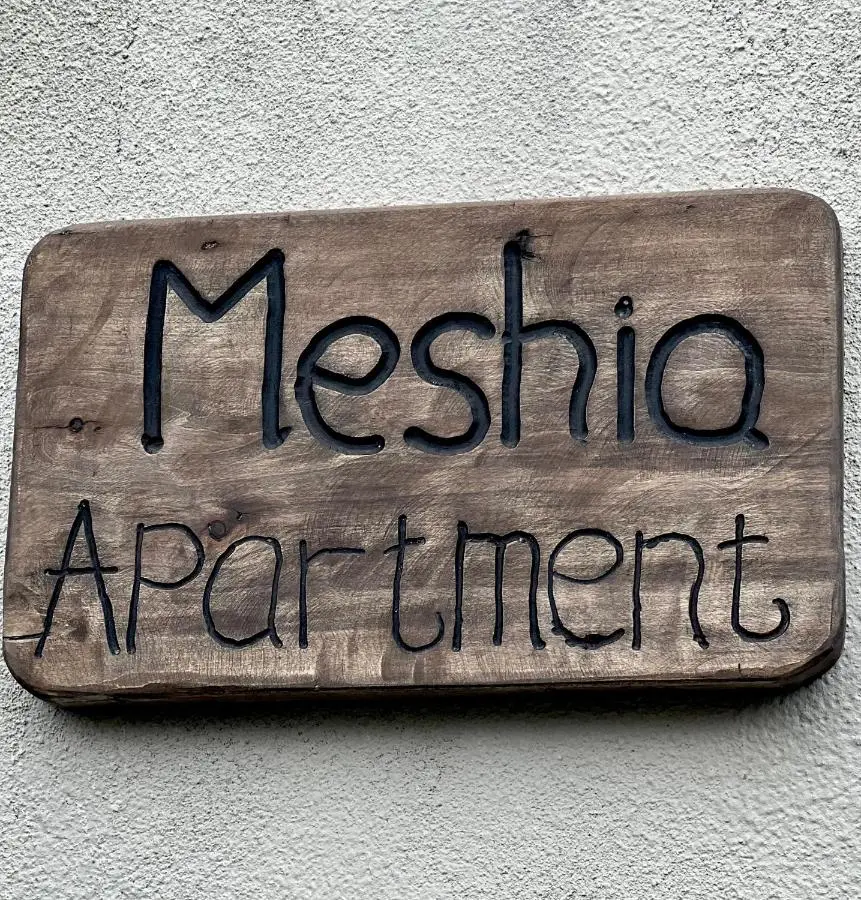 Meshia Apartment
