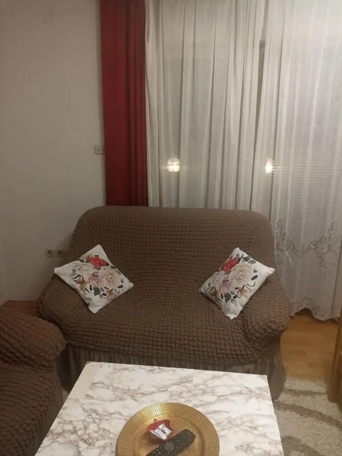 Sleep & fly - Sarajevo Airport apartment