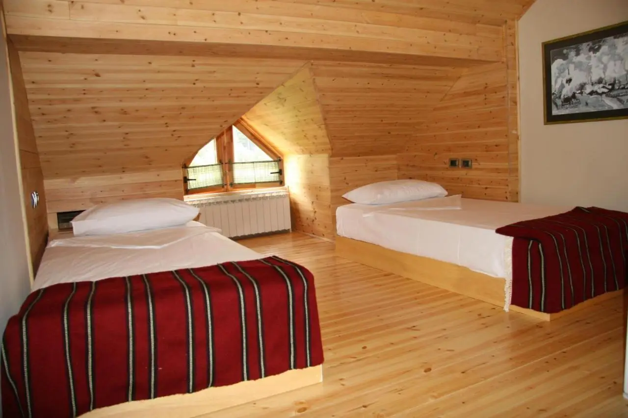 Natyral Razma Resort