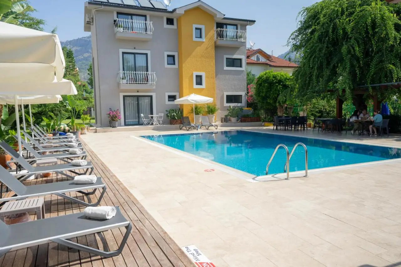 WEST HOUSE EXCLUSIVE HOTEL