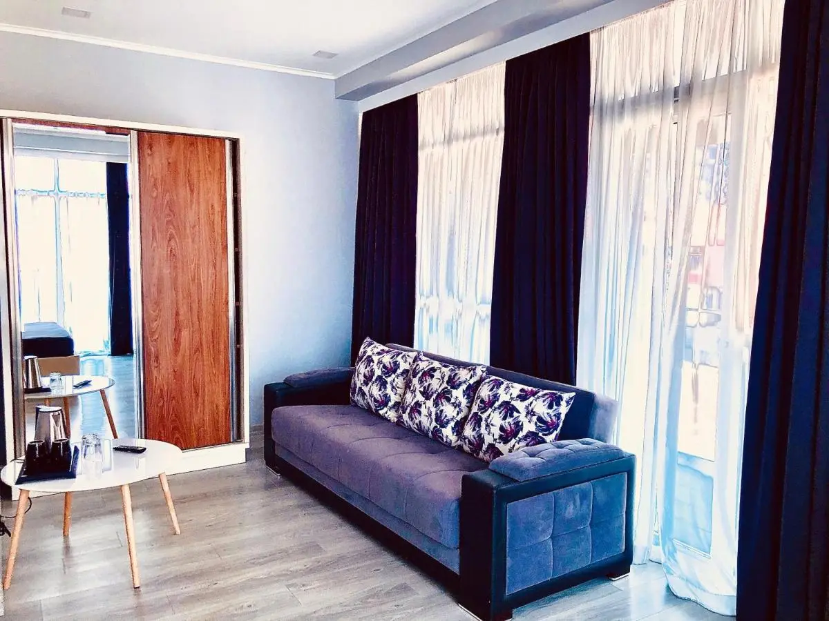 Hotel Tsereteli Palace