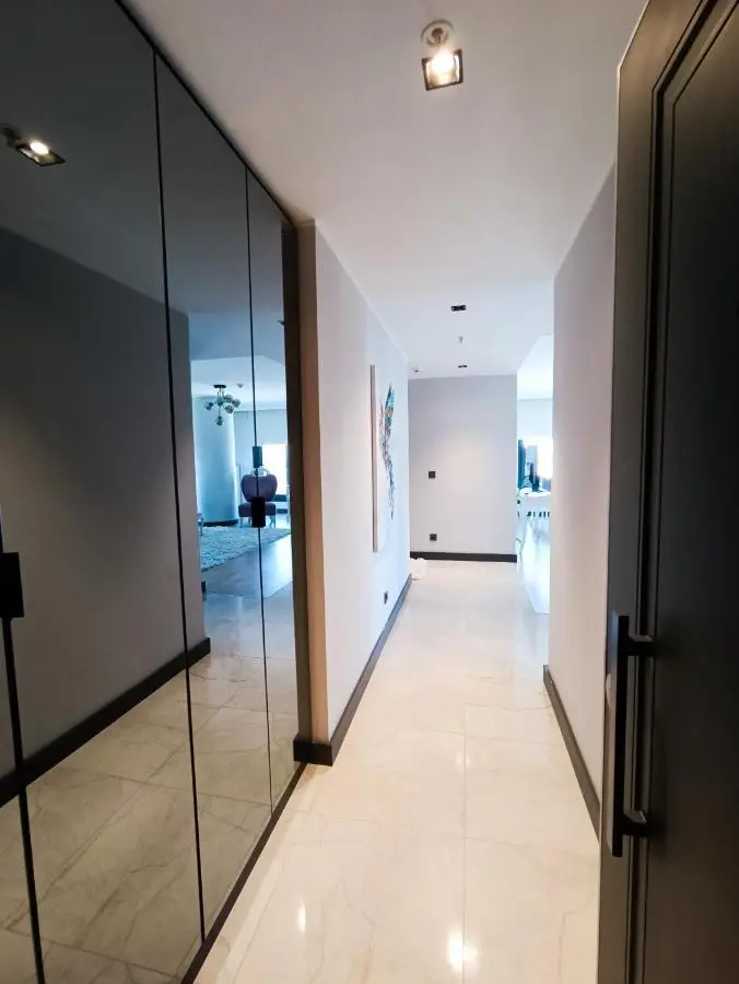 Luxury Central Fully Equipped 3BR 2BA Apartment by Siena Suites