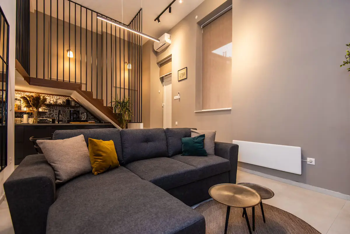 Super modern downtown apartment