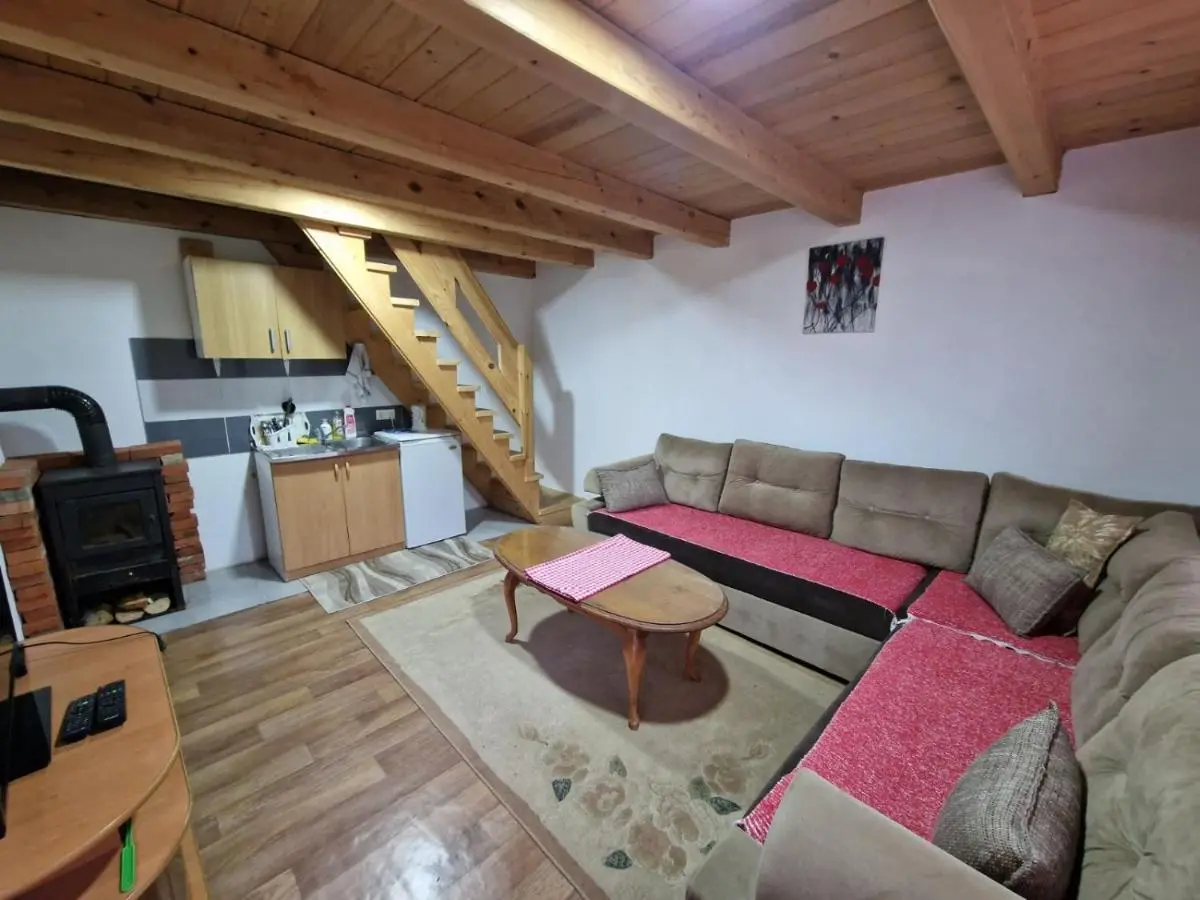 Vikendice Bungalovi Menzil