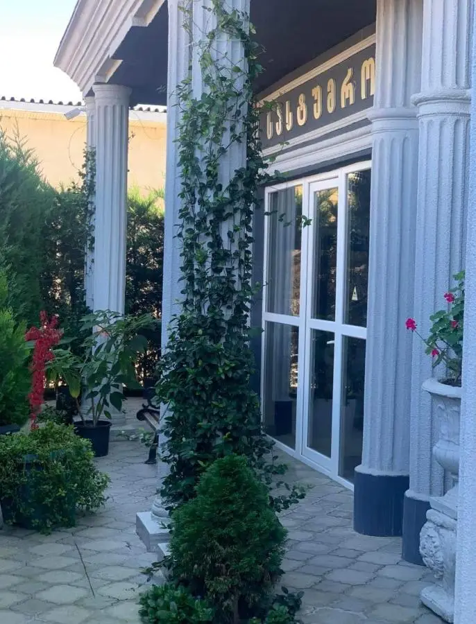 River S hotel