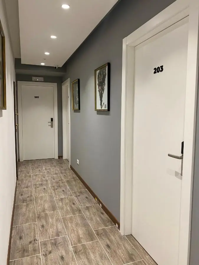 Peaky Hotel