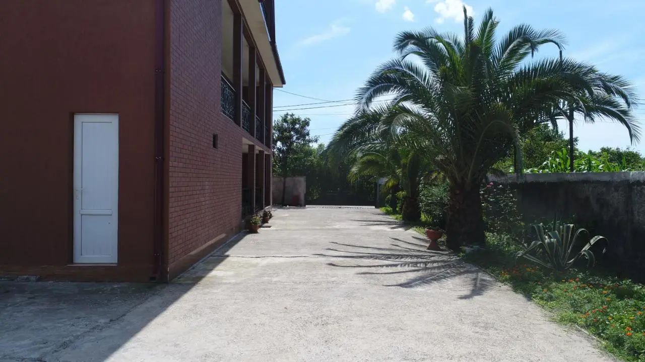 Nani's sweet home