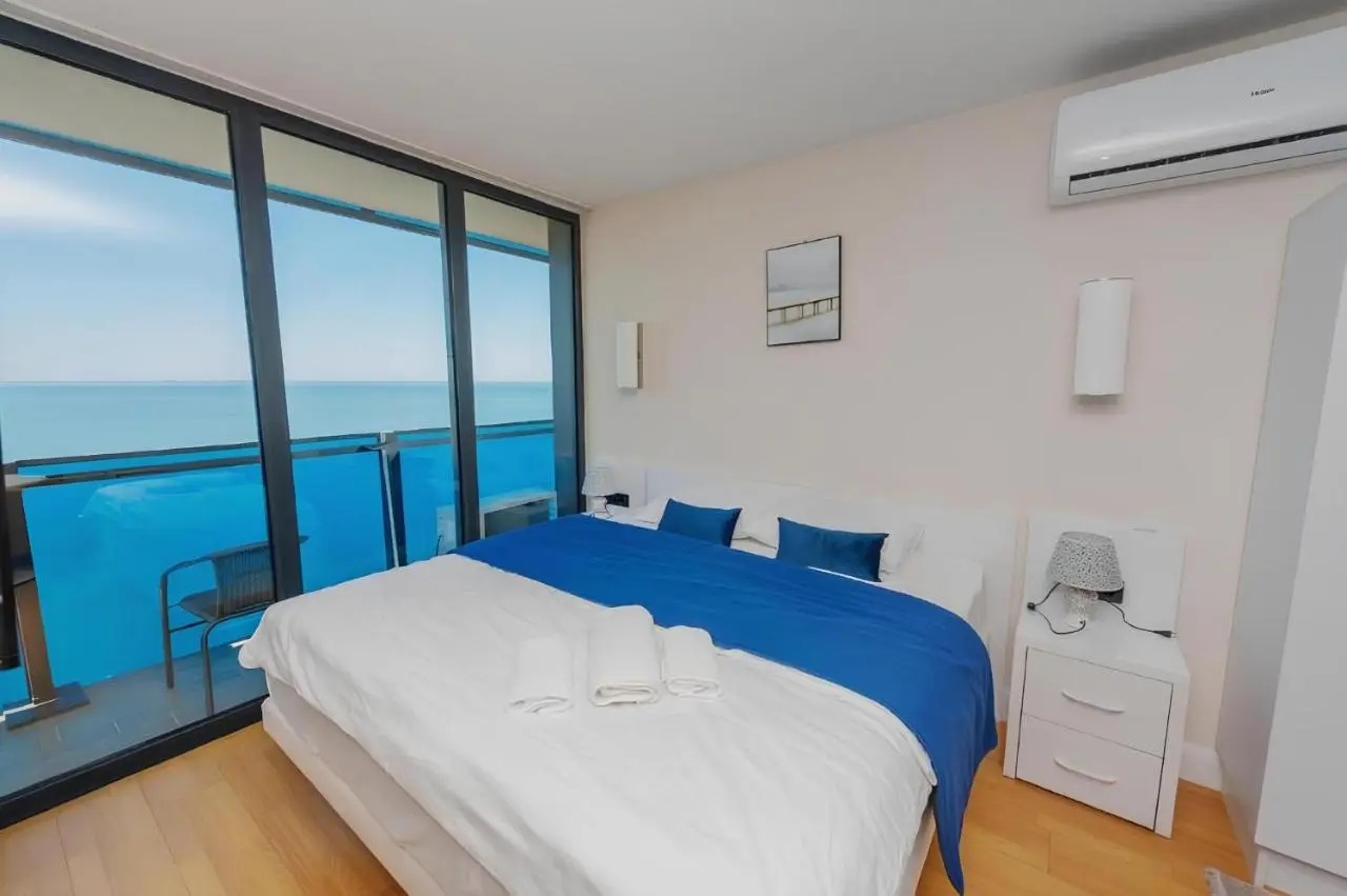 Superior Aparthotel in ORBI city