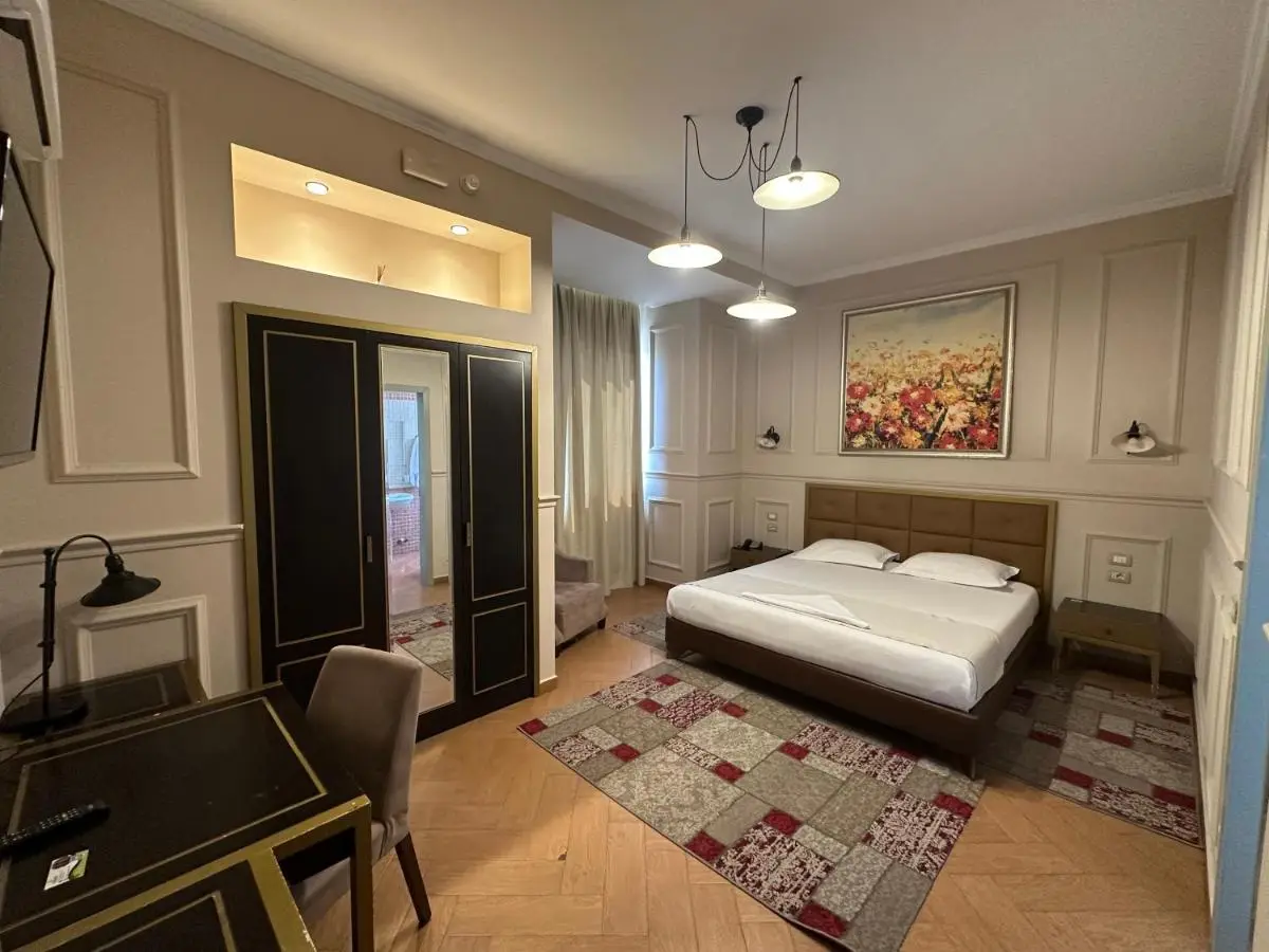 Edisem Hotel