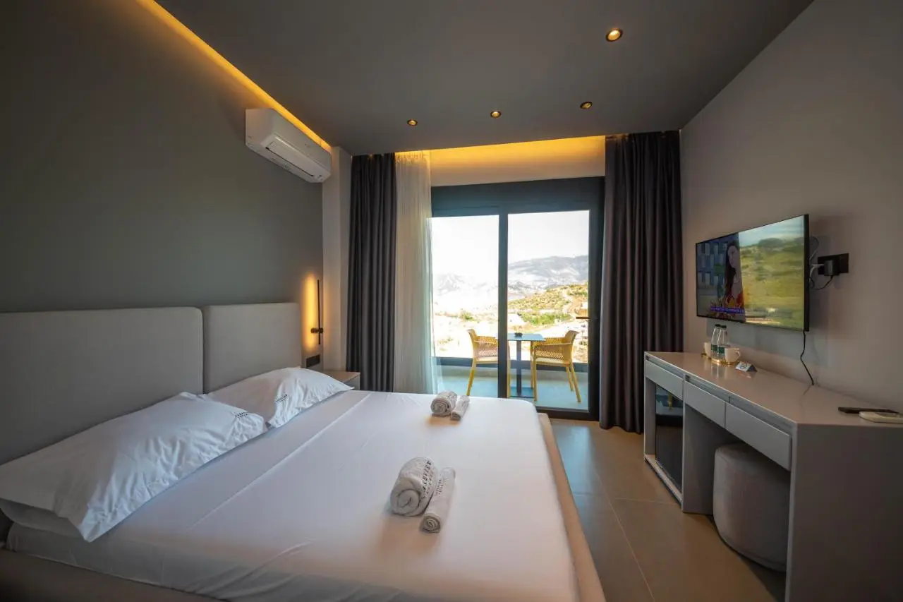 Lake View Rooms Ksamil