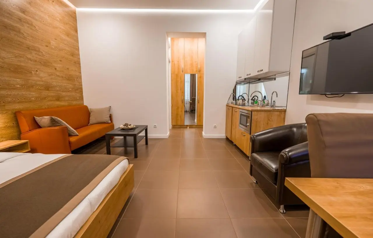 Luxury Apartments on Central Avenue