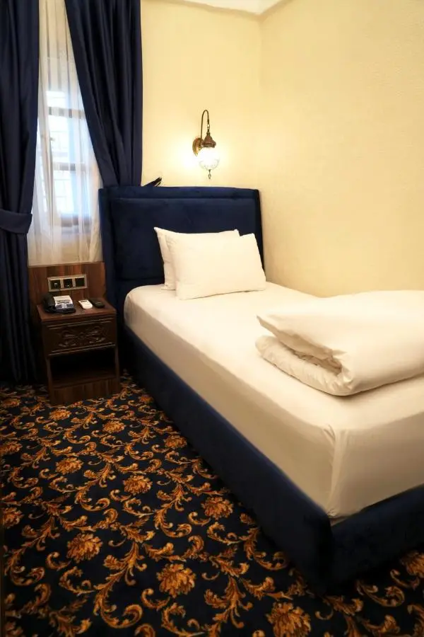 Rüstempaşa Kervansaray Hotel with Free Parking