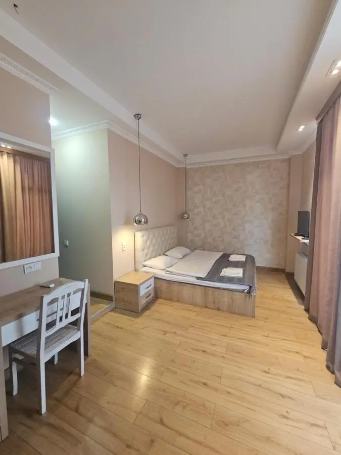 Happy Stay Hotel