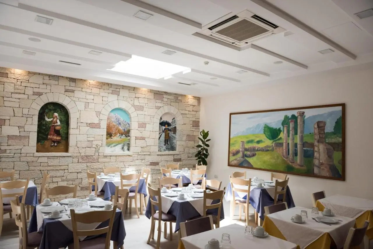 Hotel Argjiro