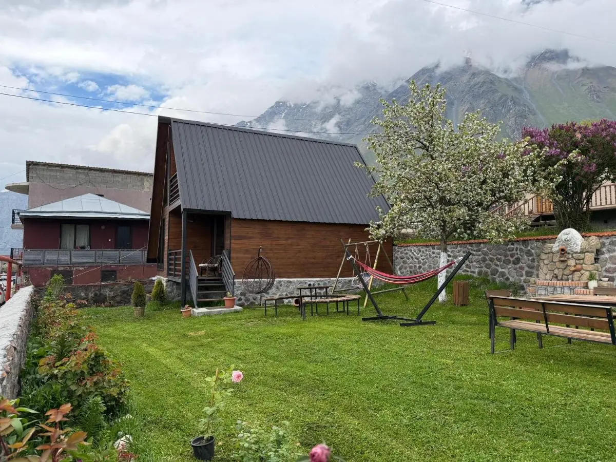 Golden Star Cottage