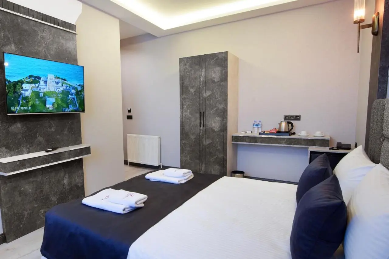 Comfort Point Two Hotel