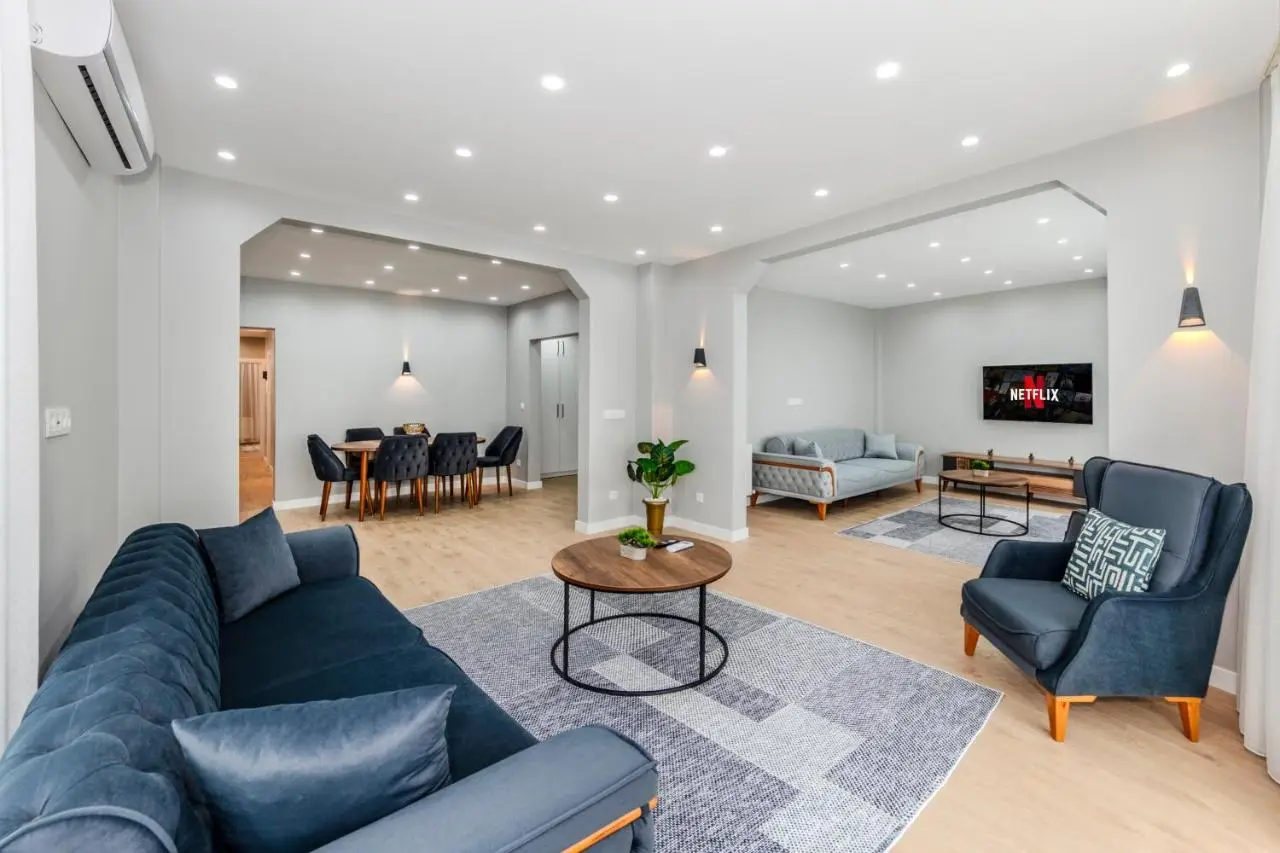 Dilek Apartments
