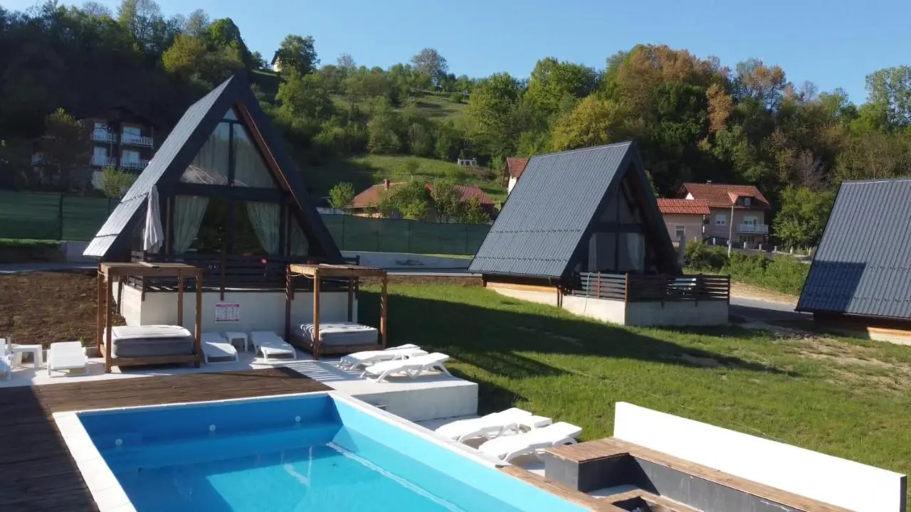 JAGI Bungalovi Mrkonjic Grad