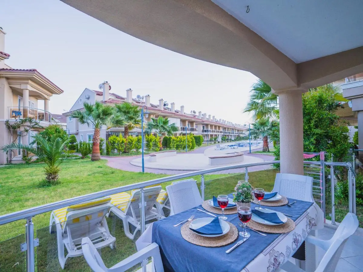 Sunset Beach Club Aqua Lettings