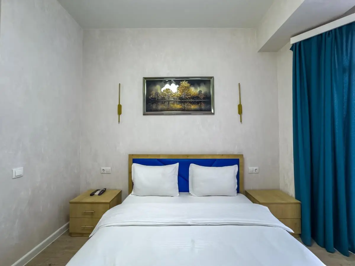 Shirin And Cozy Apartment With Jacuzzi Balcony
