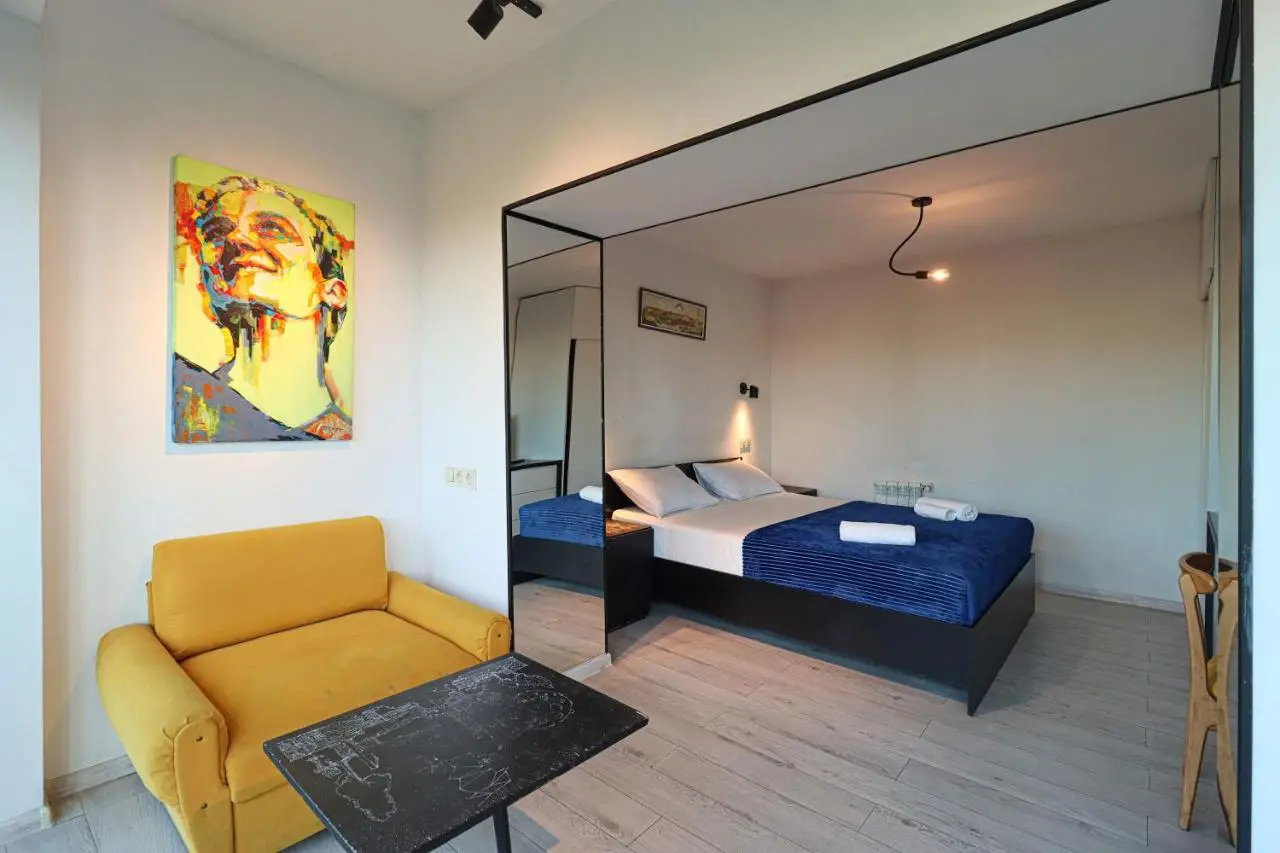 Bright 1BR with Sameba view Avlabari - by Wehost