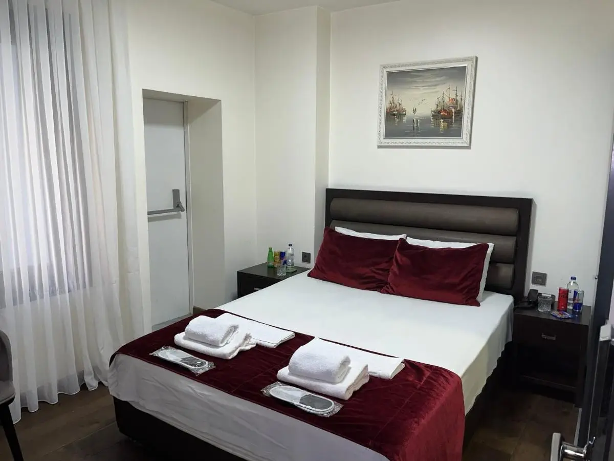 Pandora Hotel