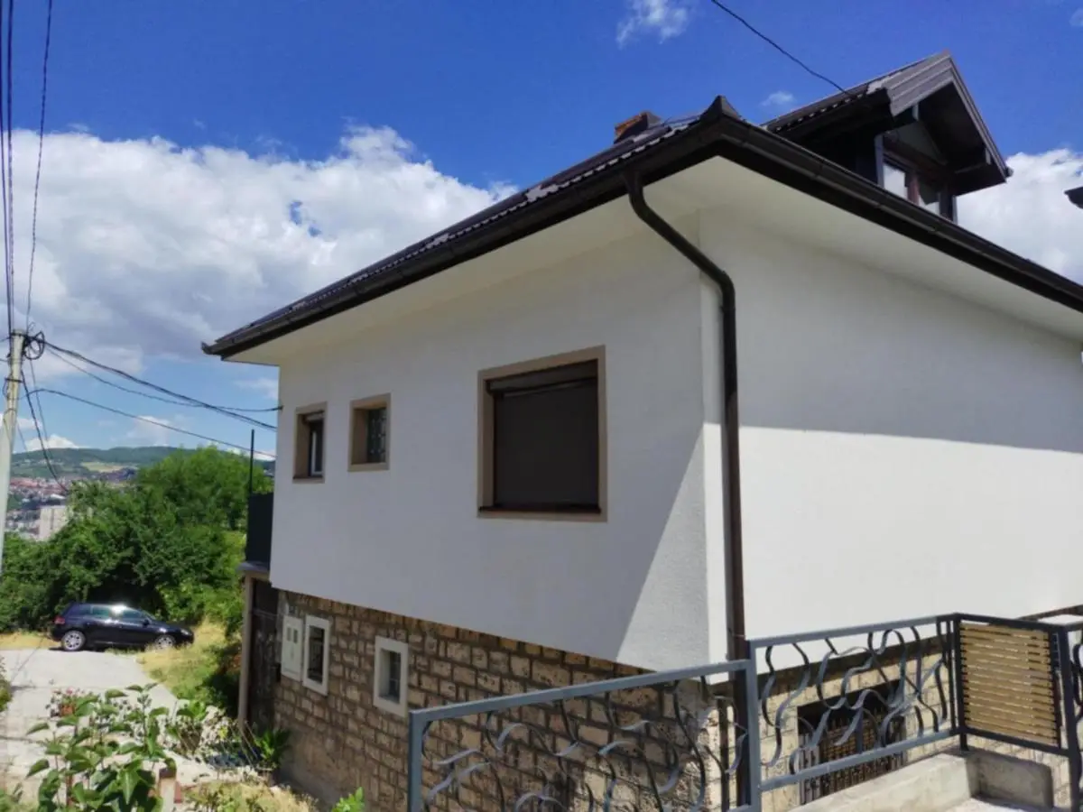 Hiža Guesthouse