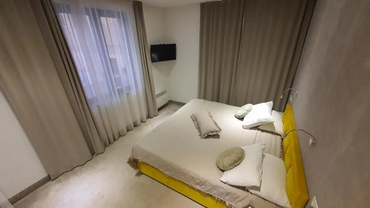 Deluxe Nortel Hotel