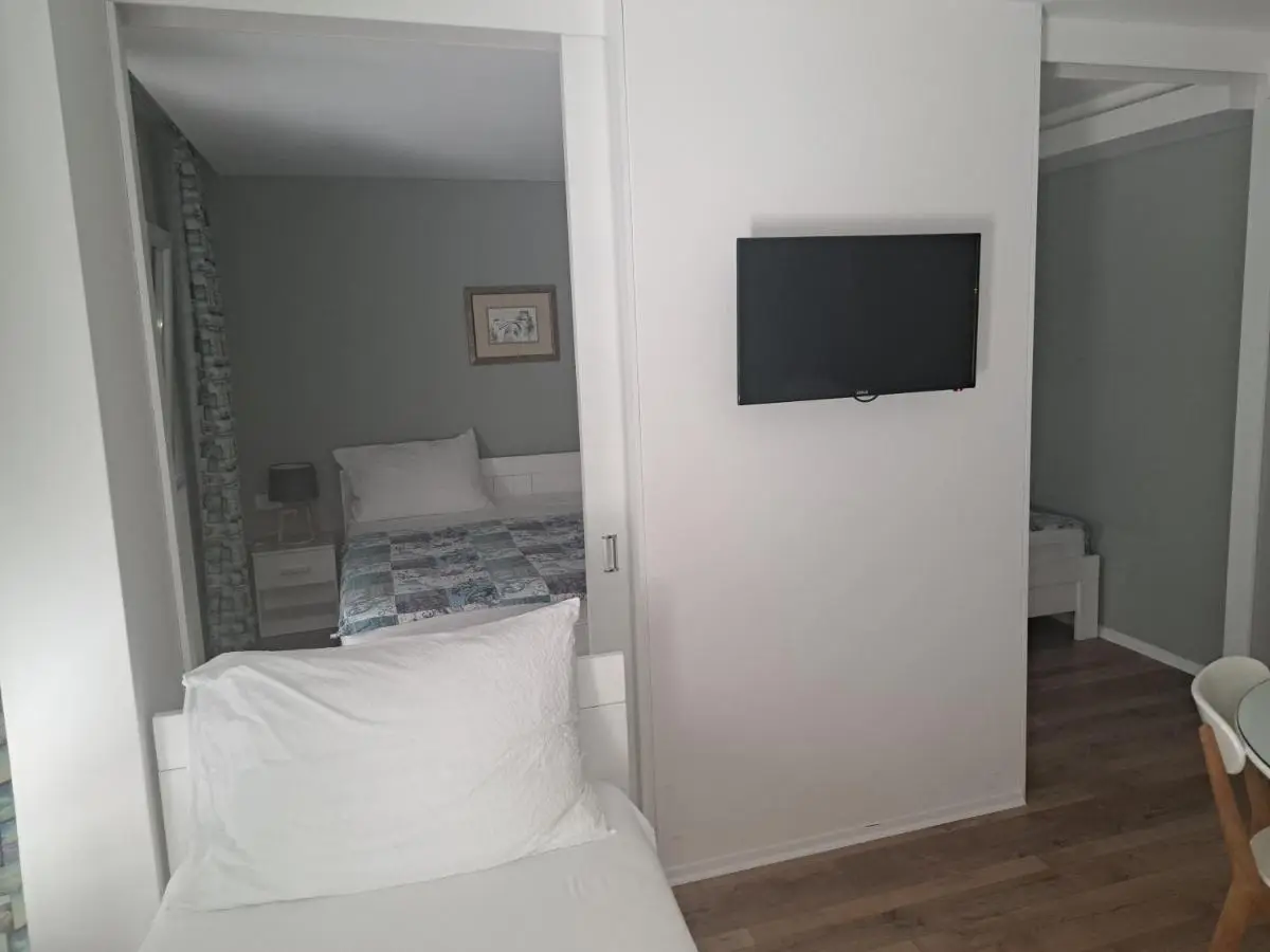 Villa Flower with Free Onsite Parking