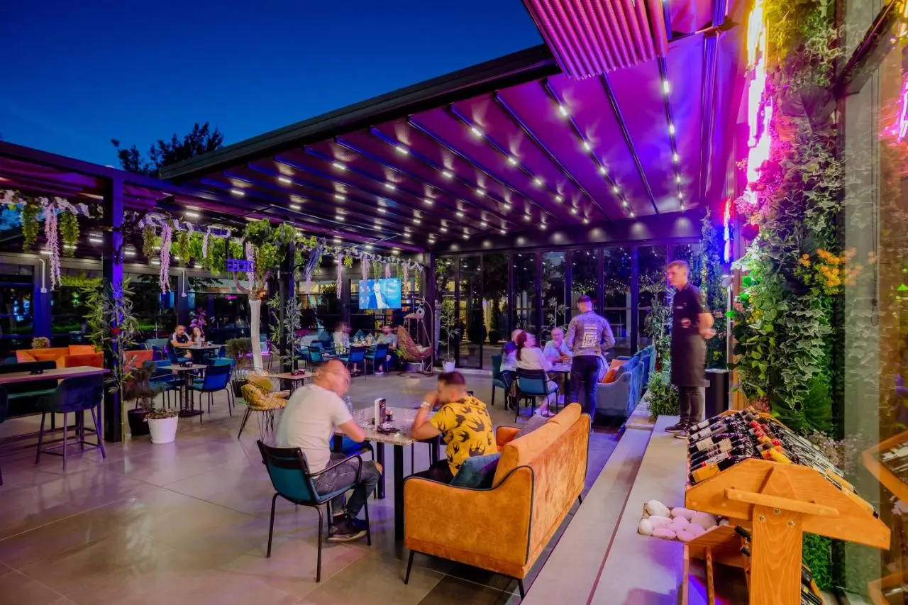 Royal East Resort