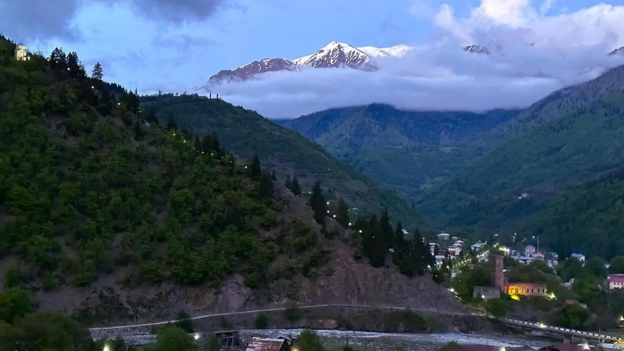 ლენტეხის მთის სასტუმრო - Lentekhi Mountain Inn