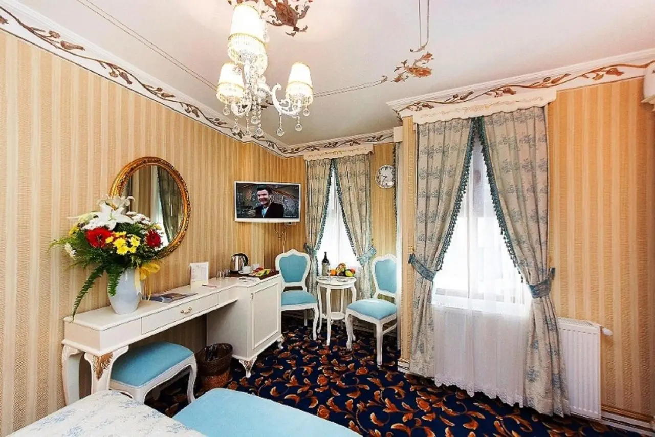 Villa Paradiso Hotel & Spa