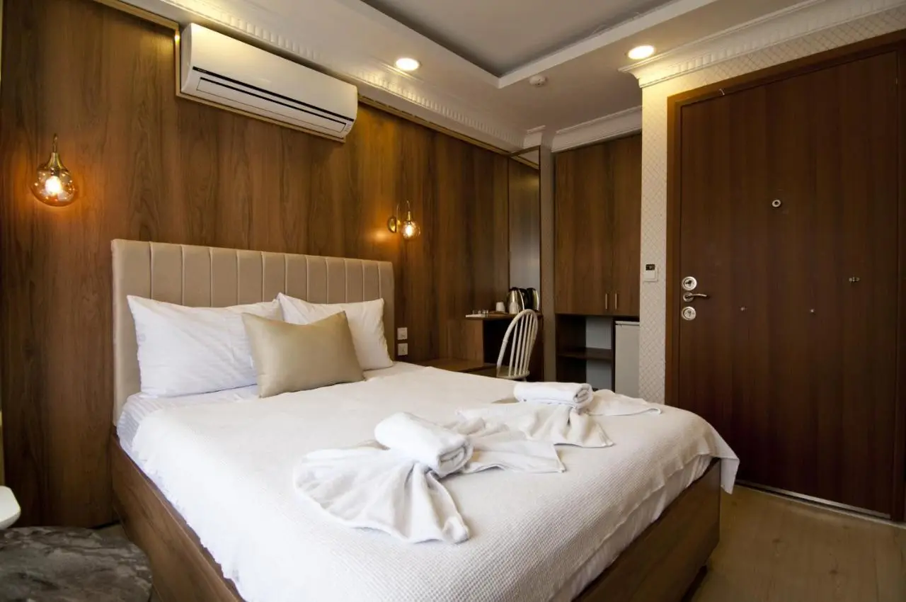 IMMORTELLE HOTEL lord sophiha