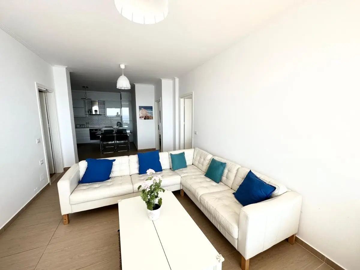 K&T Infinity View Seaside Apartment