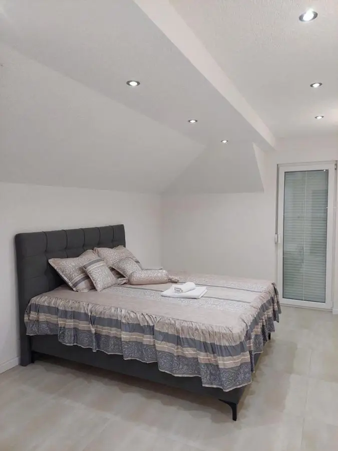 Villa AS na Jablaničkom jezeru
