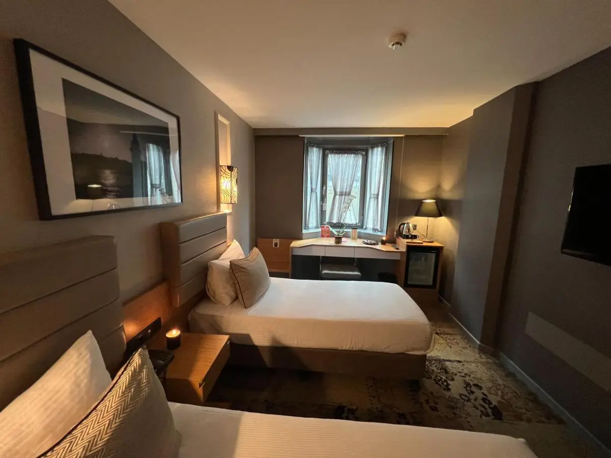 All Seasons Hotel